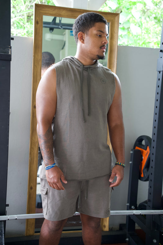 SHORT de sport homme 100% coton – Débardeur à capuche + short avec poches