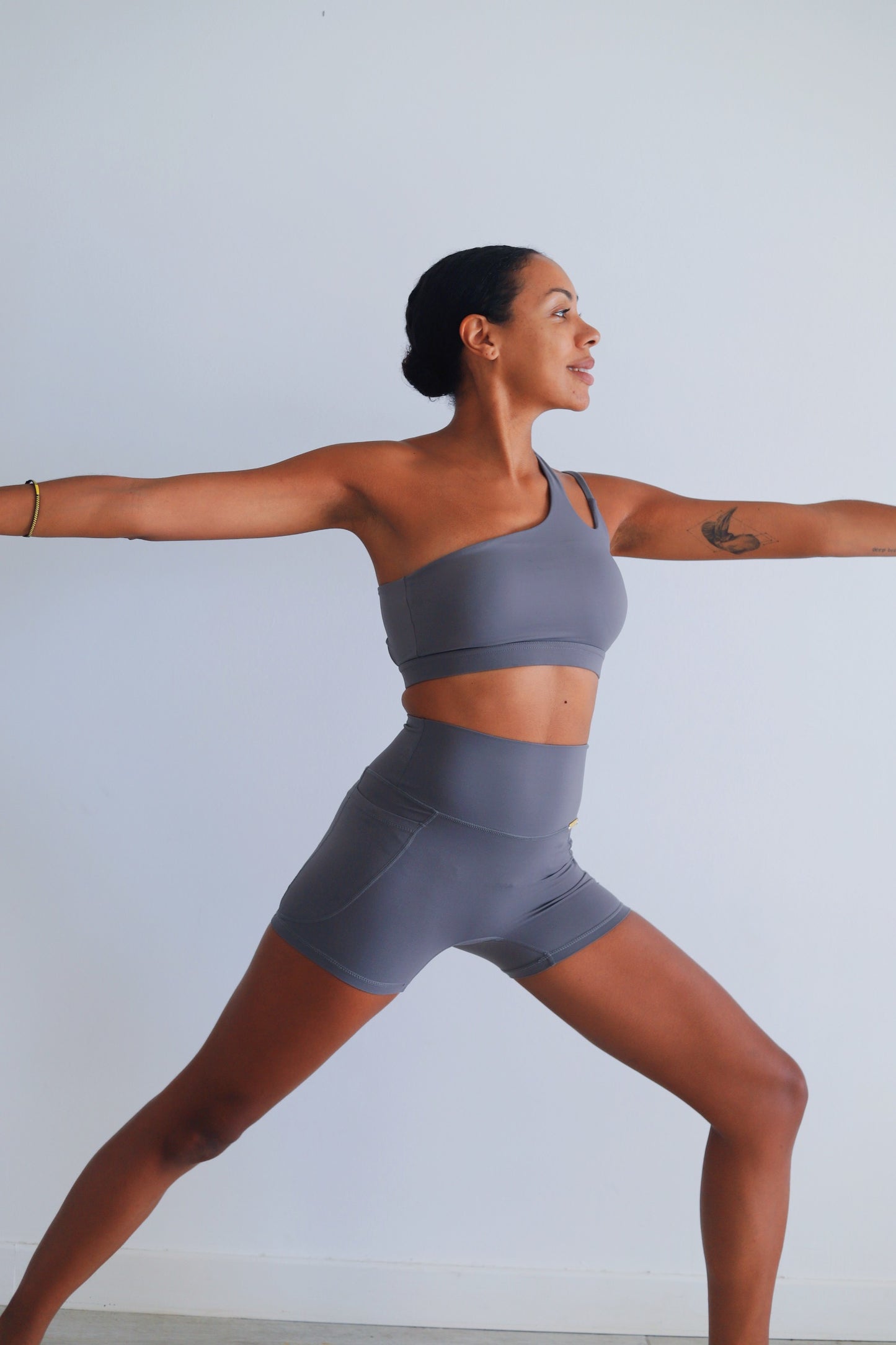 Ensemble brassière et short « San Diego » gris